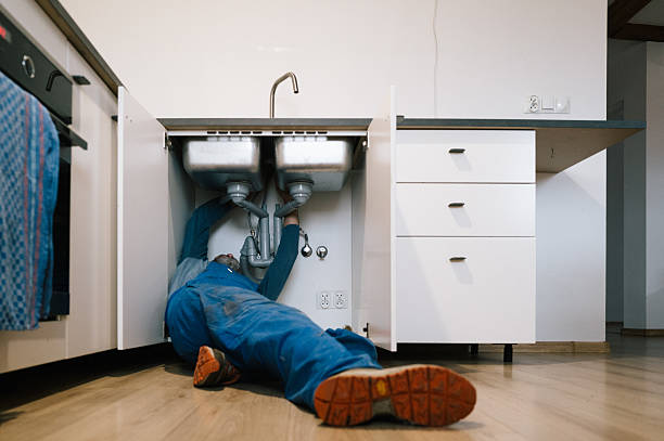 Professional Leak Detection technician working in East Troy, WI